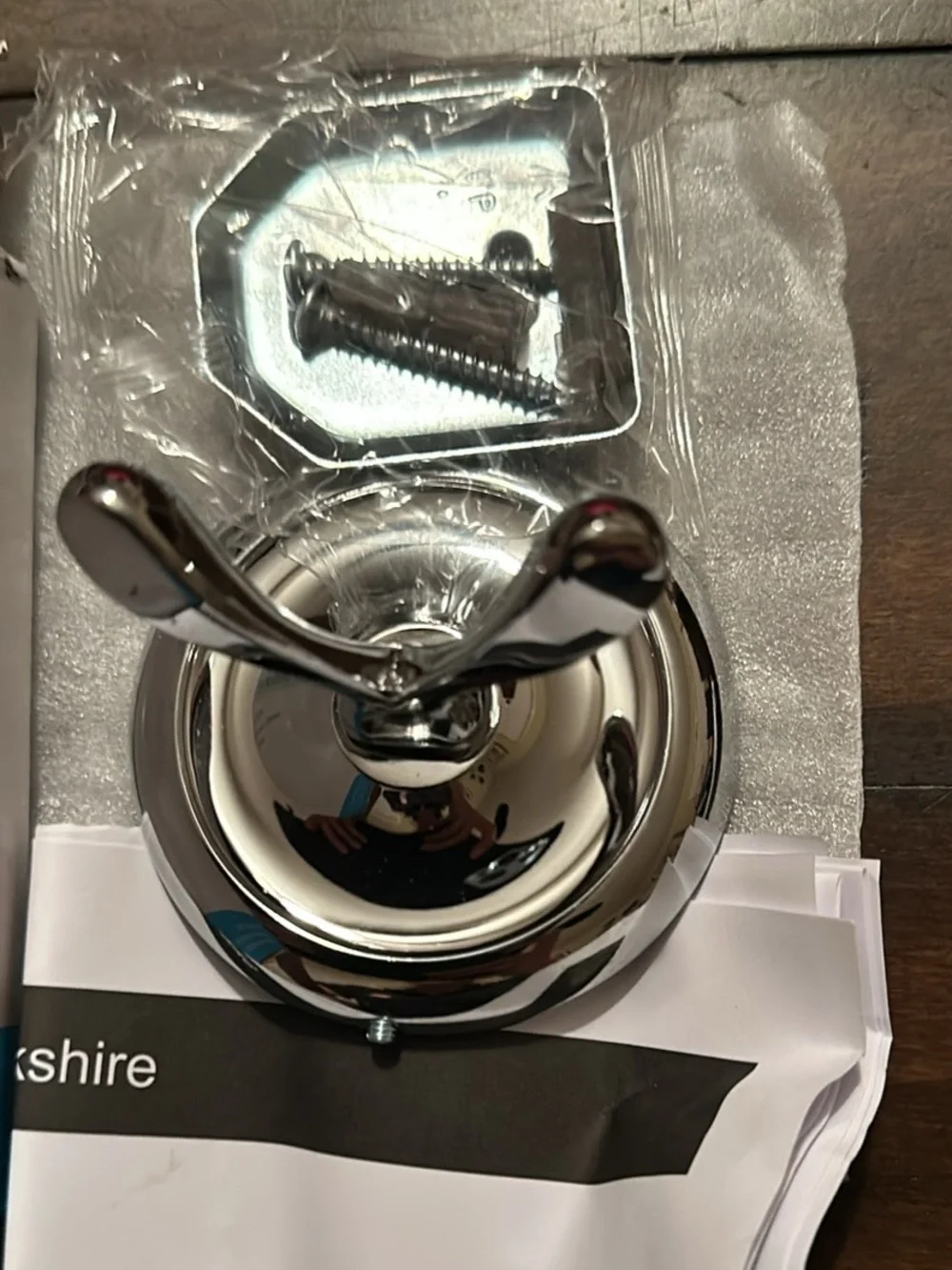 Moen Yorkshire Double Robe Hook (Chrome Finish) – Model 5303CH